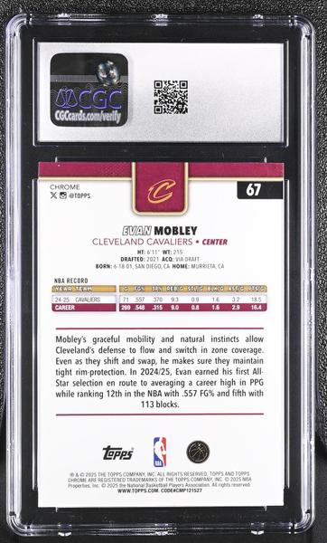 Evan Mobley Green Wave Refractor 2025-26 Chrome 64/99 #67 CGC 9