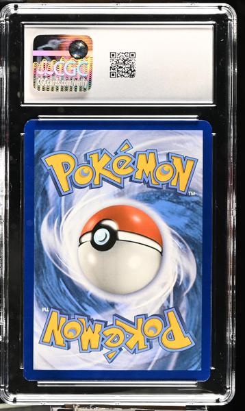 Charizard VMAX Ultra-Premium Collection 2022 Black Star Promos #SWSH261 CGC 9.5-2