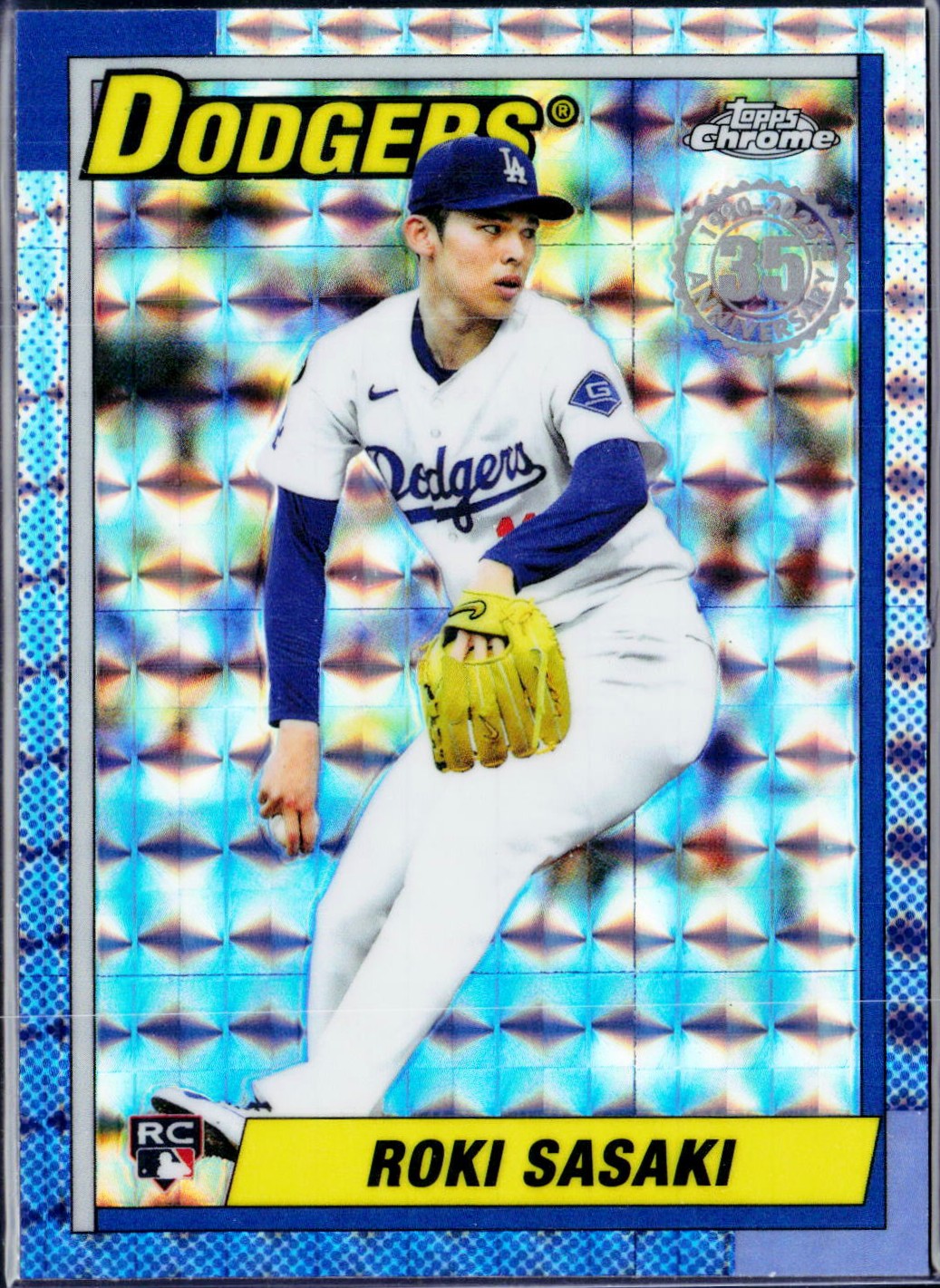 Roki Sasaki RC 2025 Topps Chrome 1990 Throwback Geometric Refractor Rookie