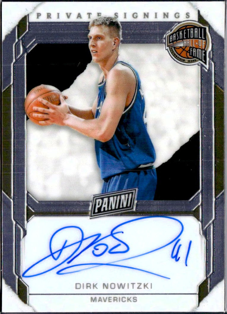 Dirk Nowitzki 2023 Panini Hall Of Fame Auto SP 6/25