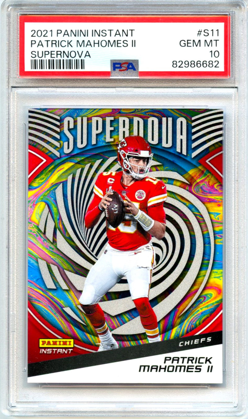Patrick Mahomes II 2021 Panini Instant Supernova SP /3357 PSA 10-1